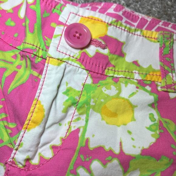 Lilly Pulitzer Pink Label 5" Shorts Size 2 Preppy Beach Pink Floral - Picture 2 of 16